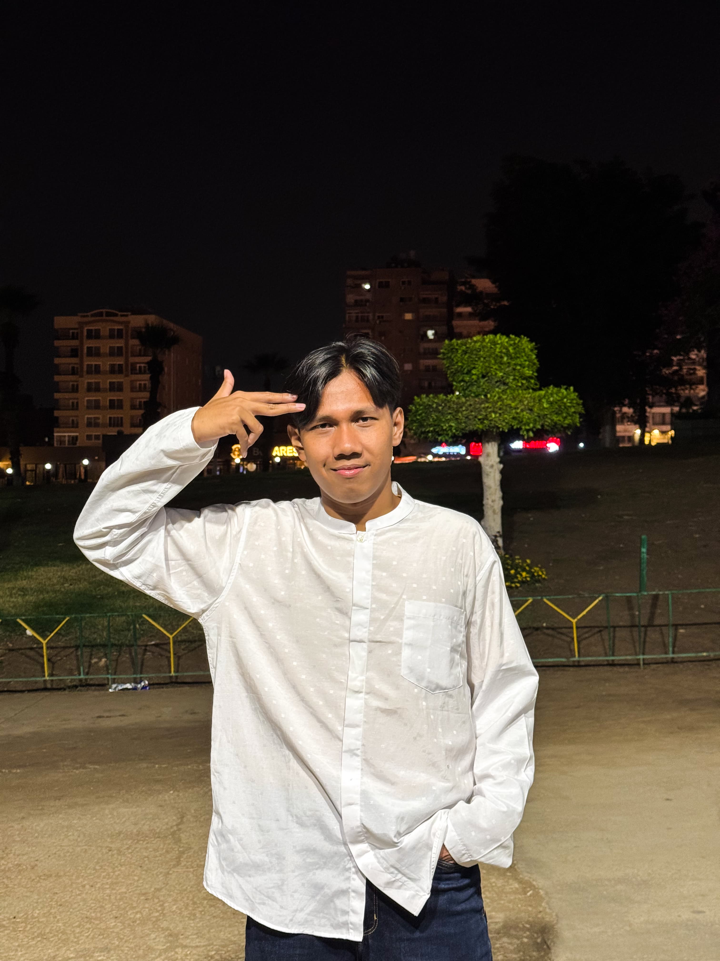 Nuy